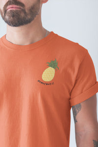 modele-homme-barbu-tshirt-fruit-orange-ananas-ohmyfruits-tatouage